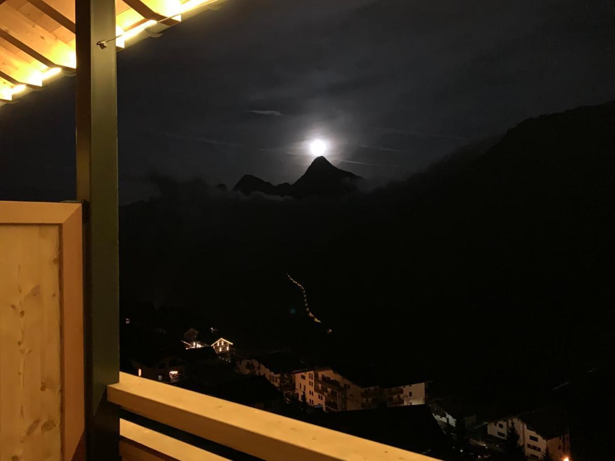 Landhaus Bergblicksuite Top11 ดามุลส์ ภายนอก รูปภาพ